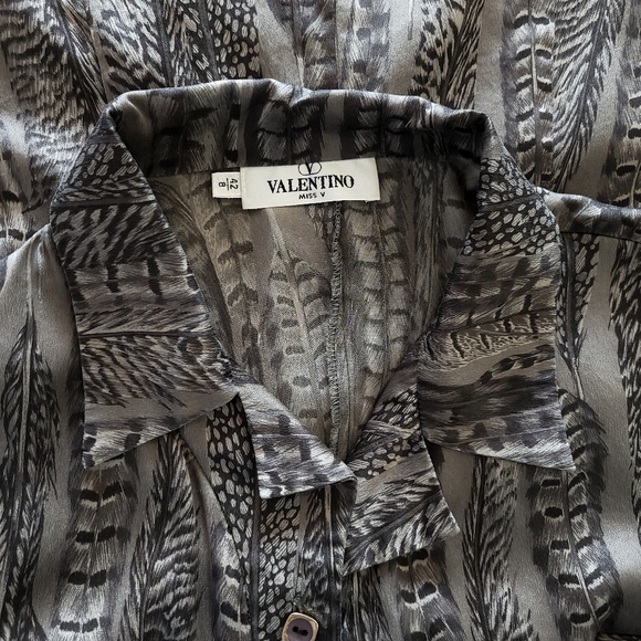 RARE Vintage Valentino Silk Feather Button Down Blouse - Picture 3 of 10